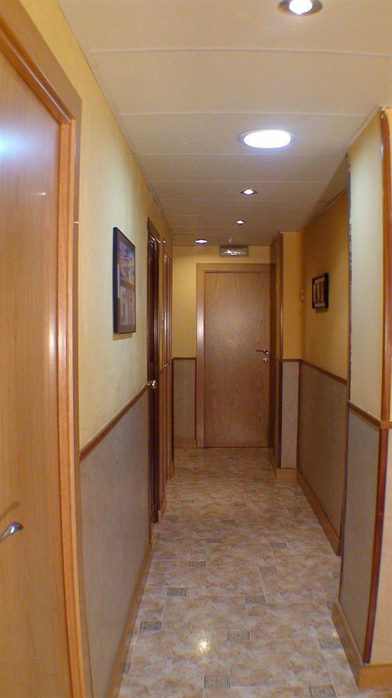 Hostal El Carmen ซาราโกซา ภายนอก รูปภาพ