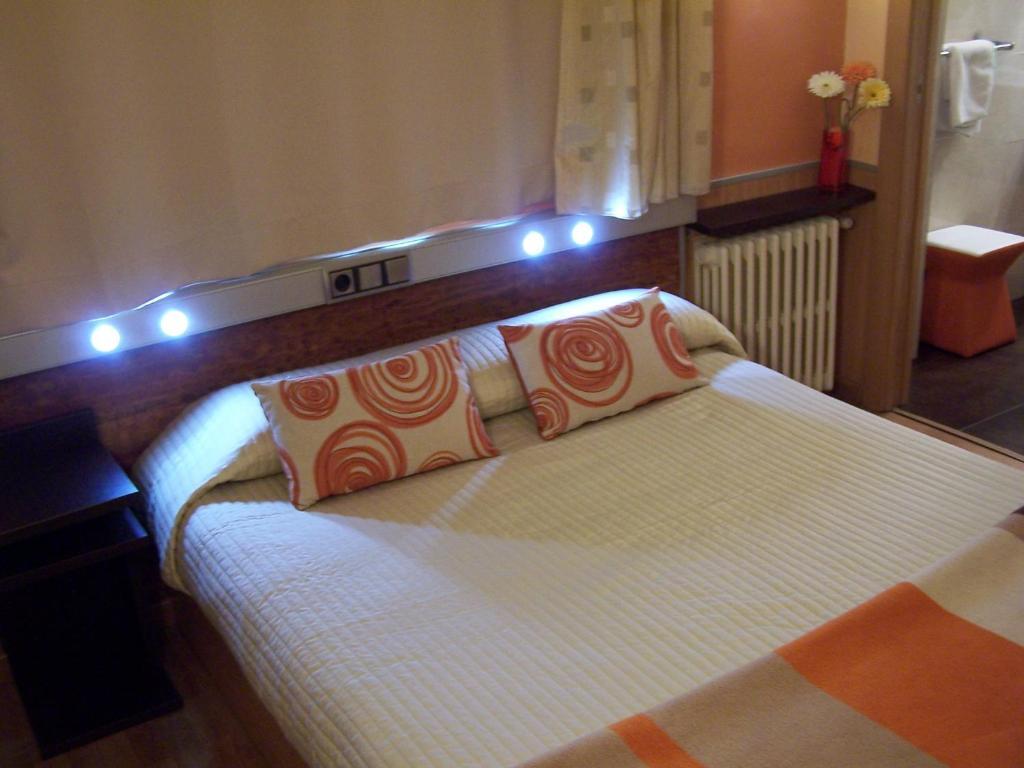Hostal El Carmen ซาราโกซา ภายนอก รูปภาพ